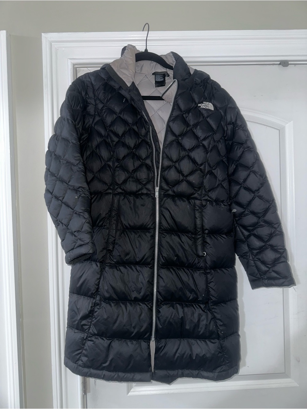 The North Face Girls Extra Long Hooded Jacket Size XL 18-20 Amazing Condition